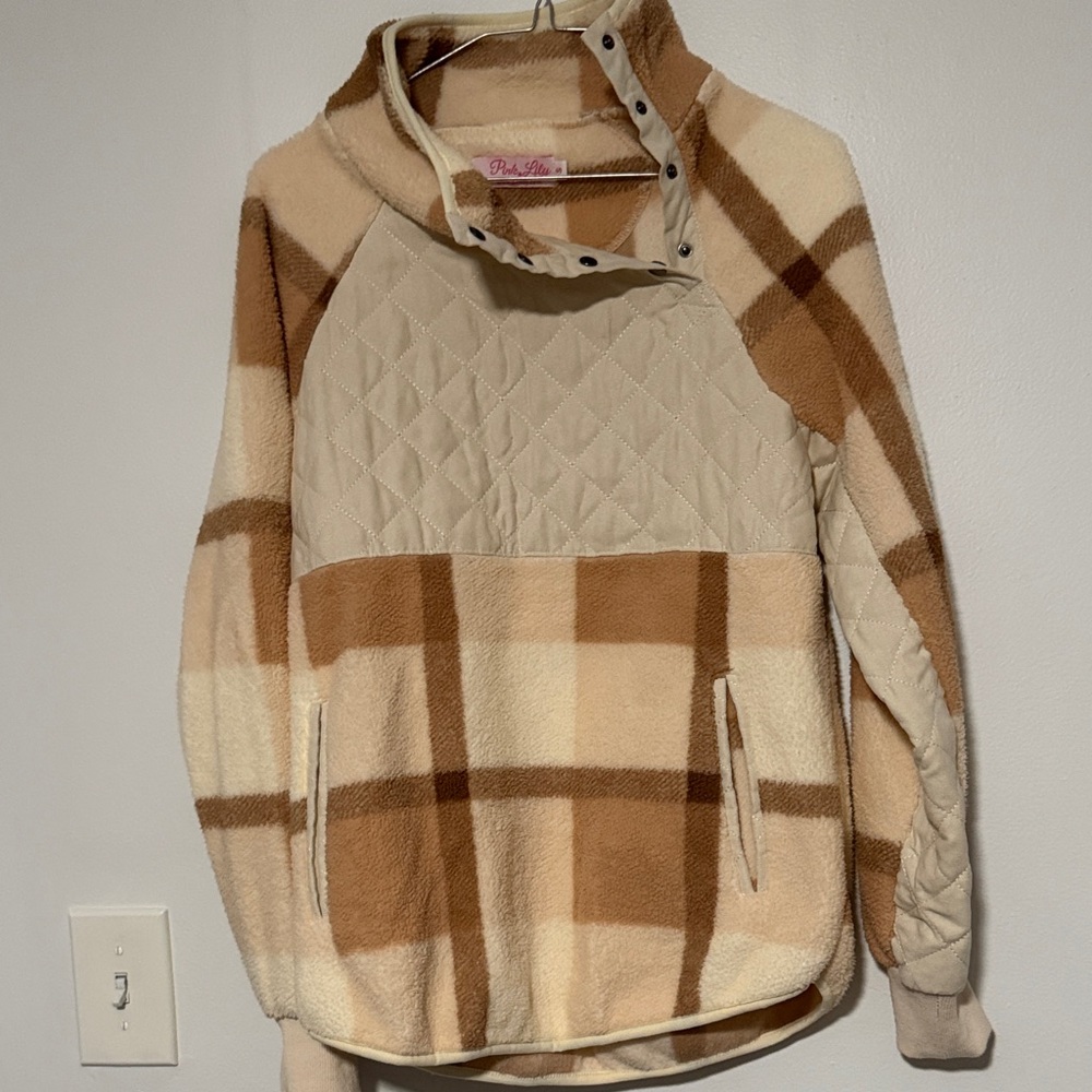 Pink Lily Fleece Pullover